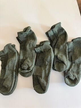 Men's Low-Cut Athletic Socks — Olive Green